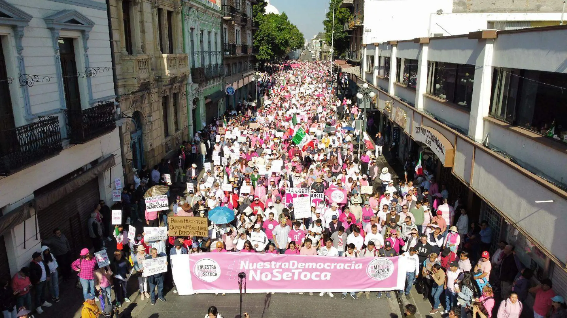 Marcha por la democracia en Puebla